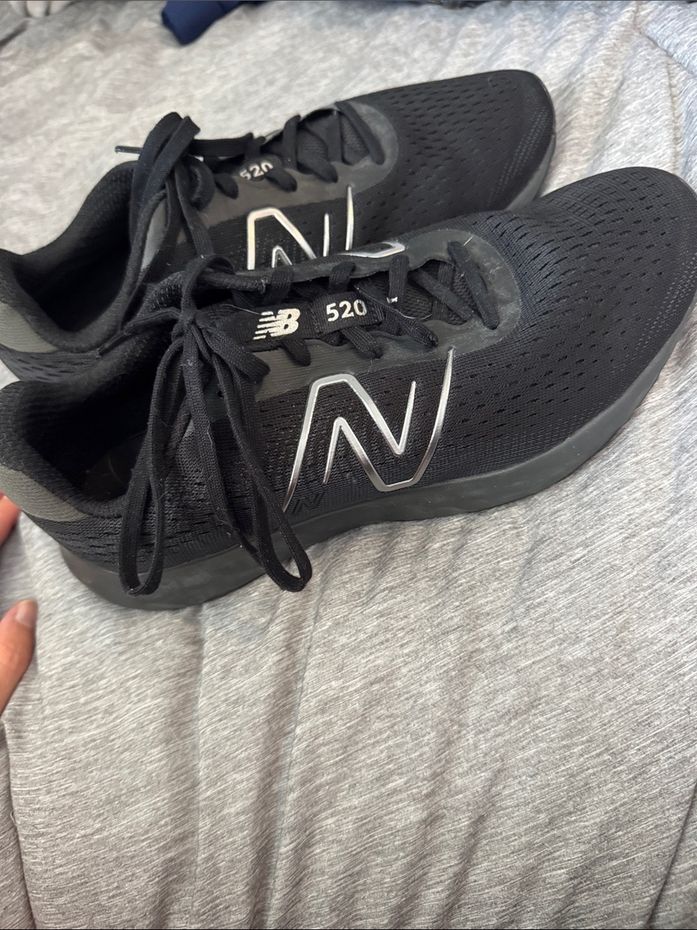 New Balance Men's Black Athletic Running Shoes with Grey Accent